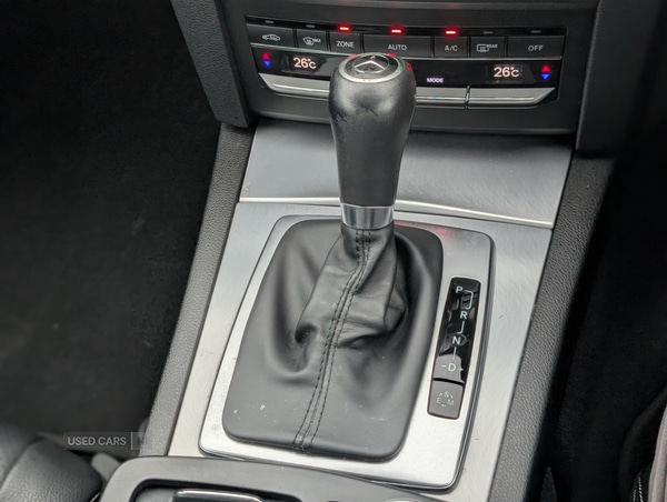 Used Mercedes-Benz E Class 2012 for sale - 76927334: Photo 17