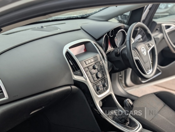 Used Vauxhall Astra 2012 for sale - 77684869: Photo 12