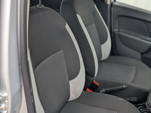 Used Dacia Sandero 2014 for sale - 77659284: Photo 12