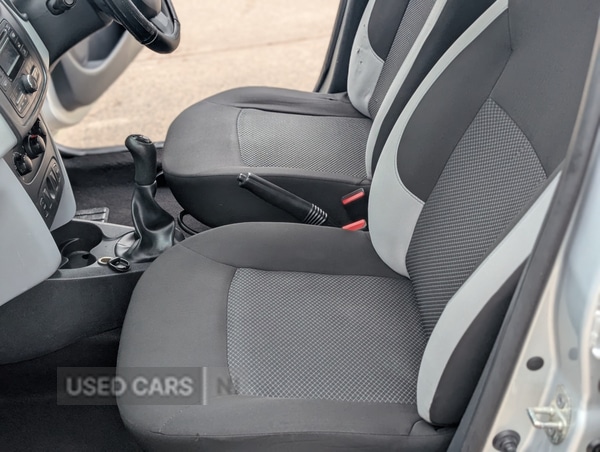 Used Dacia Sandero 2014 for sale - 77659284: Photo 15