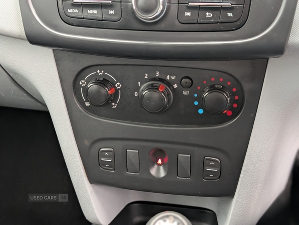 Used Dacia Sandero 2014 for sale - 77659284: Photo 9