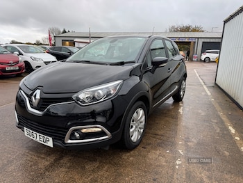 Used Renault Captur 2017 for sale - 76787518: Photo