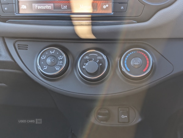 Used Toyota Yaris 2017 for sale - 76514253: Photo 12