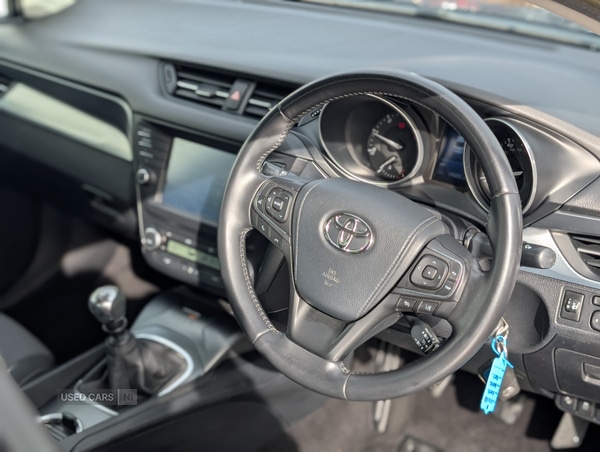 Used Toyota Avensis 2016 for sale - 76175740: Photo 11