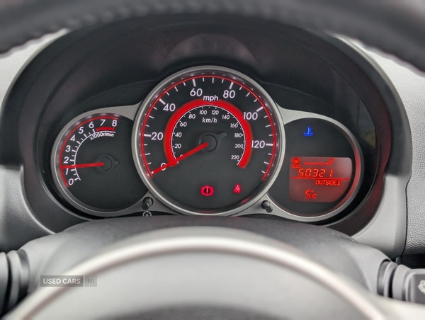 Used Mazda Mazda2 2010 for sale - 76825675: Photo 9