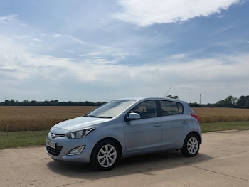 Used Hyundai i20 2012 for sale - 79034374: Photo