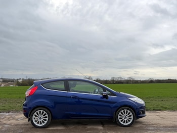 Used Ford Fiesta 2016 for sale - 77724083: Photo