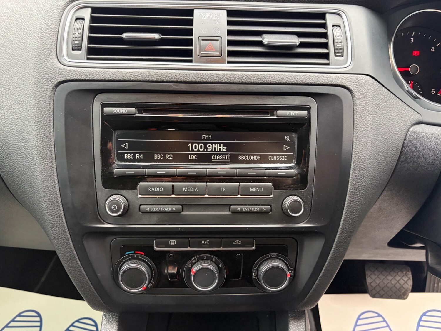 Used Volkswagen Jetta for sale - 77723472: Photo 24