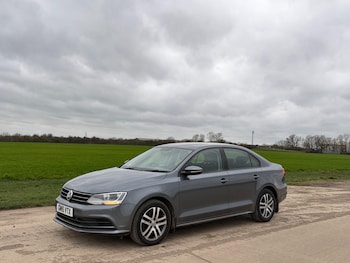 Used Volkswagen Jetta 2015 for sale - 77723472: Photo