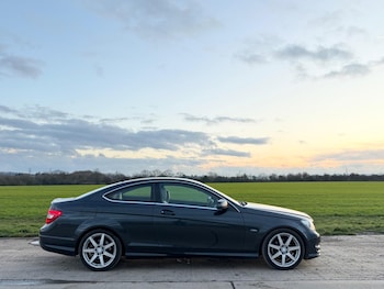 Used Mercedes-Benz C Class 2011 for sale - 77724138: Photo