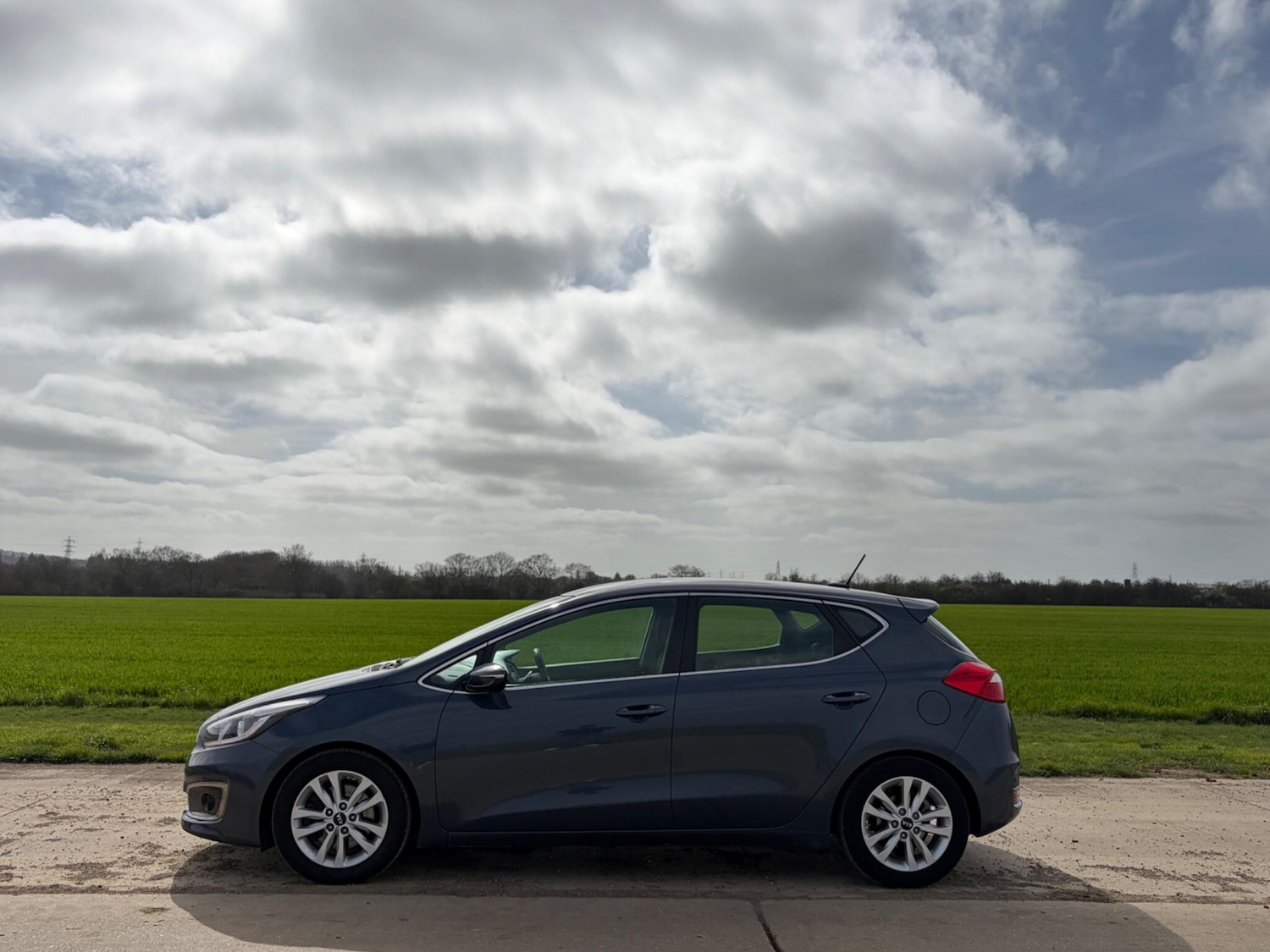 Used Kia Ceed for sale - 77924948: Photo 5