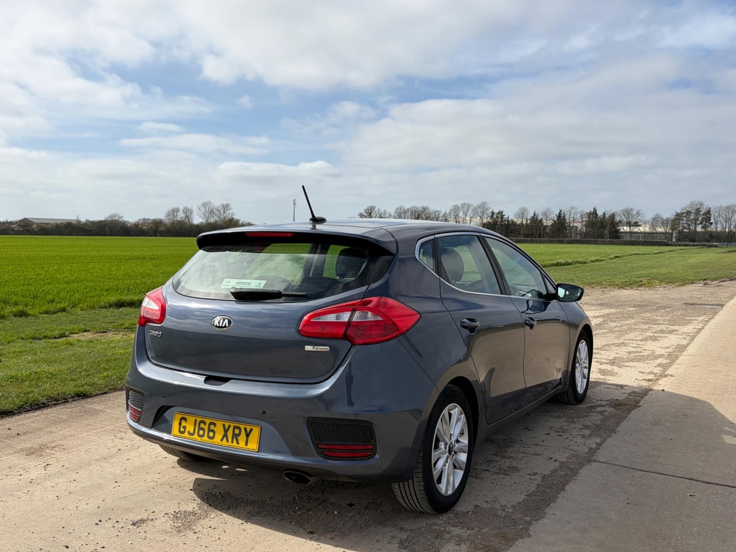 Used Kia Ceed for sale - 77924948: Photo 8