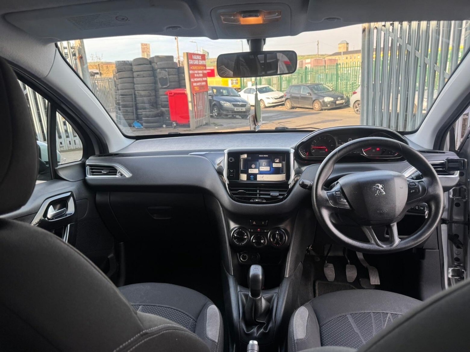 Used Peugeot 208 2013 for sale - 78184464: Photo 20