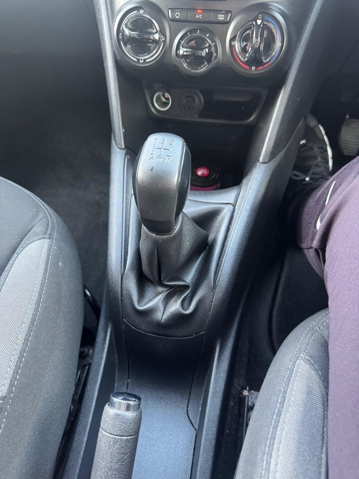 Used Peugeot 208 2013 for sale - 78184464: Photo 23