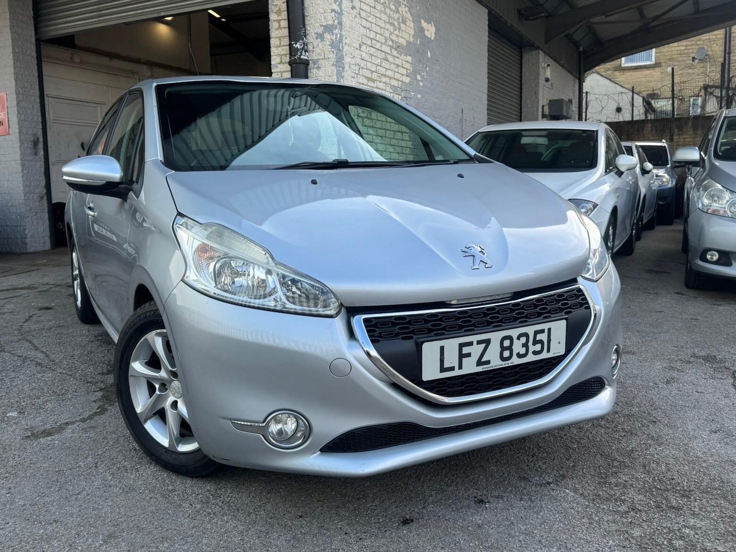 Used Peugeot 208 2013 for sale - 78184464: Photo 3