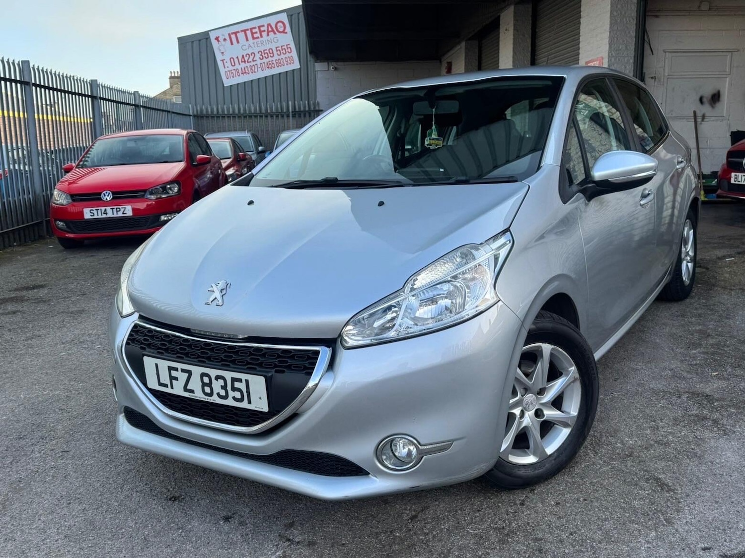 Used Peugeot 208 2013 for sale - 78184464: Photo 4