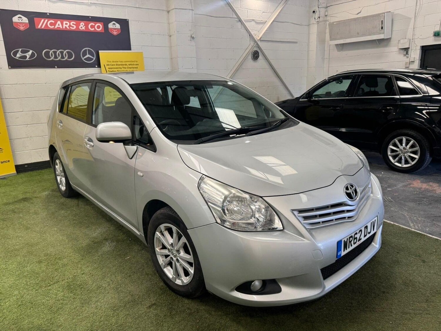 Used Toyota Verso for sale - 78127545: Photo 2