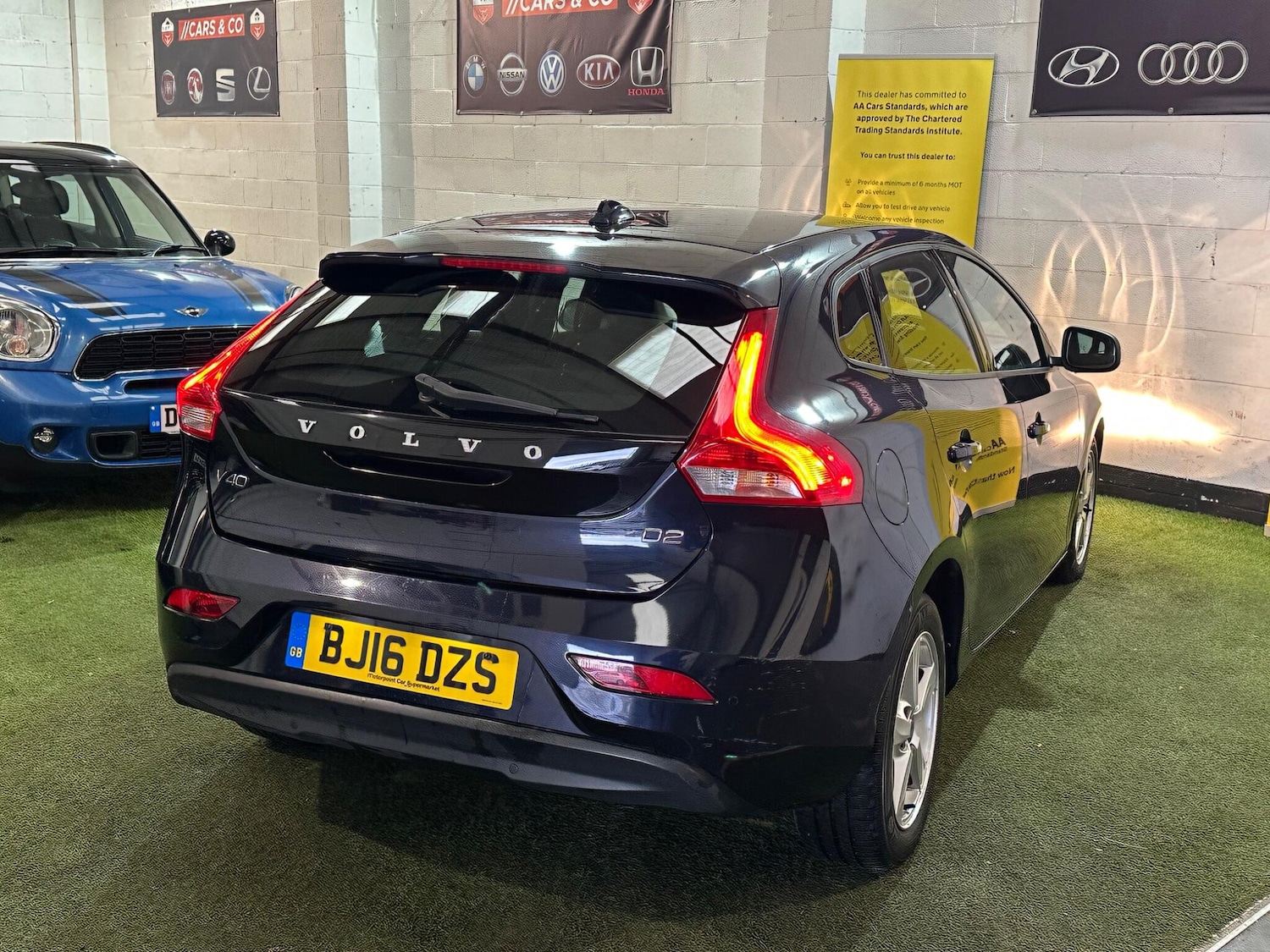 Used Volvo V40 for sale - 77824883: Photo 12