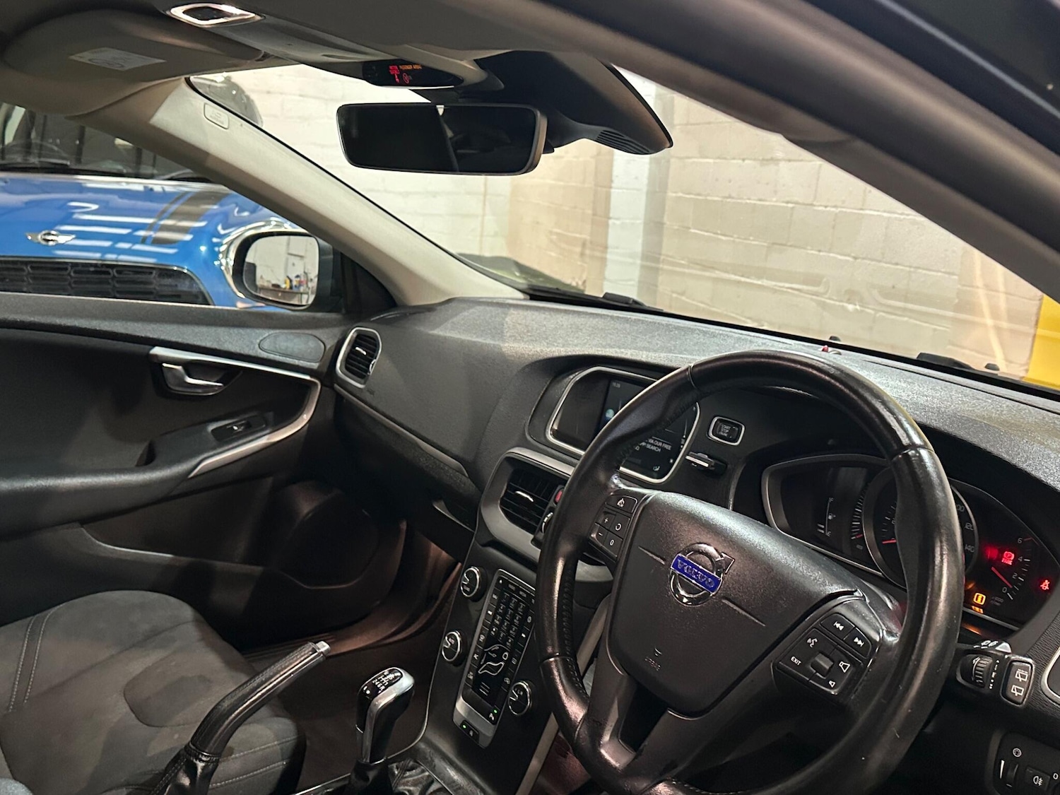 Used Volvo V40 for sale - 77824883: Photo 19