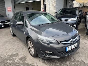 Used Vauxhall Astra 2013 for sale - 78742042: Photo