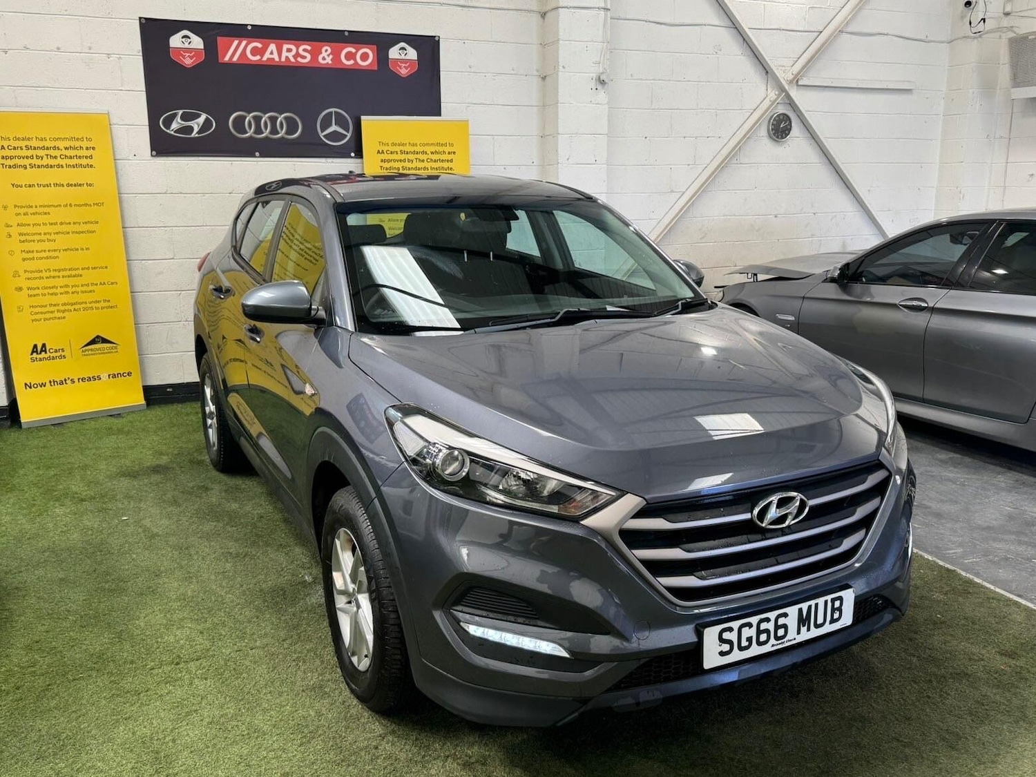 Used Hyundai TUCSON for sale - 78214984: Photo 2