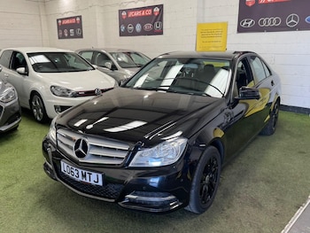 Used Mercedes-Benz C Class 2013 for sale - 79093780: Photo