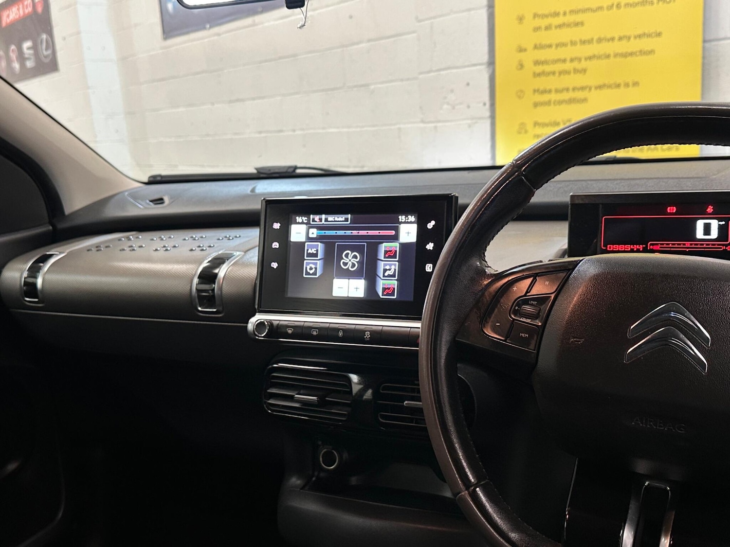 Used Citroen C4 Cactus 2016 for sale - 77940342: Photo 23