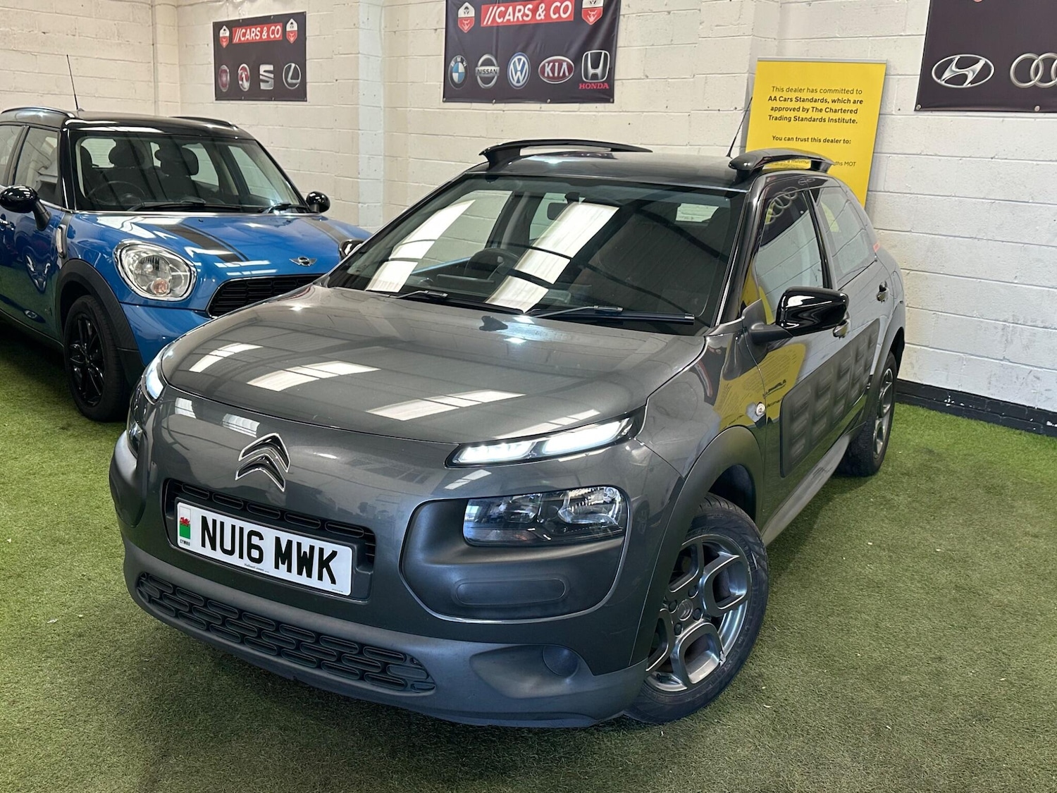 Used Citroen C4 Cactus 2016 for sale - 77940342: Photo 4