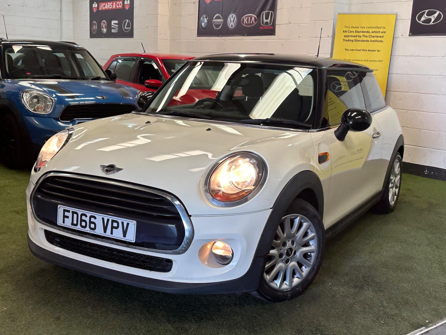 Used MINI Hatch 2016 for sale - 78058639: Photo 1