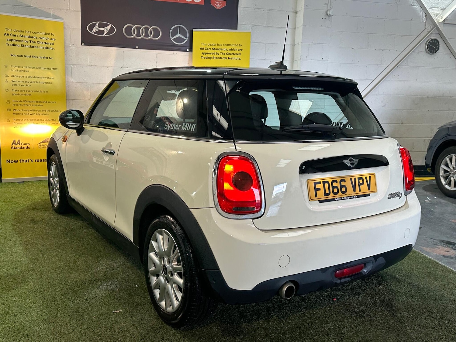 Used MINI Hatch 2016 for sale - 78058639: Photo 11