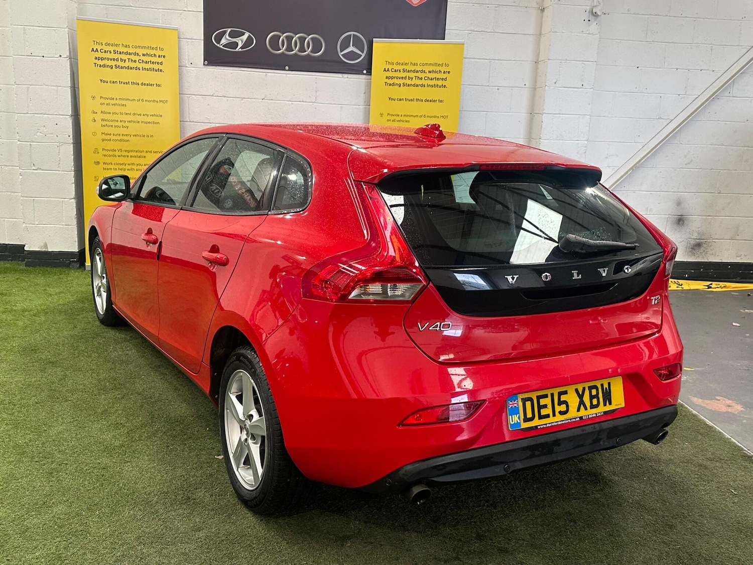 Used Volvo V40 2015 for sale - 77926088: Photo 10