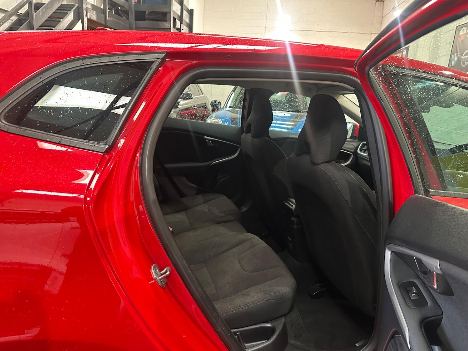 Used Volvo V40 2015 for sale - 77926088: Photo 18