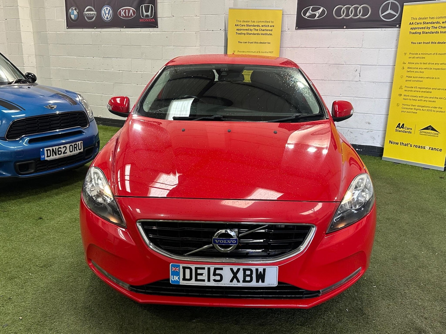 Used Volvo V40 2015 for sale - 77926088: Photo 3