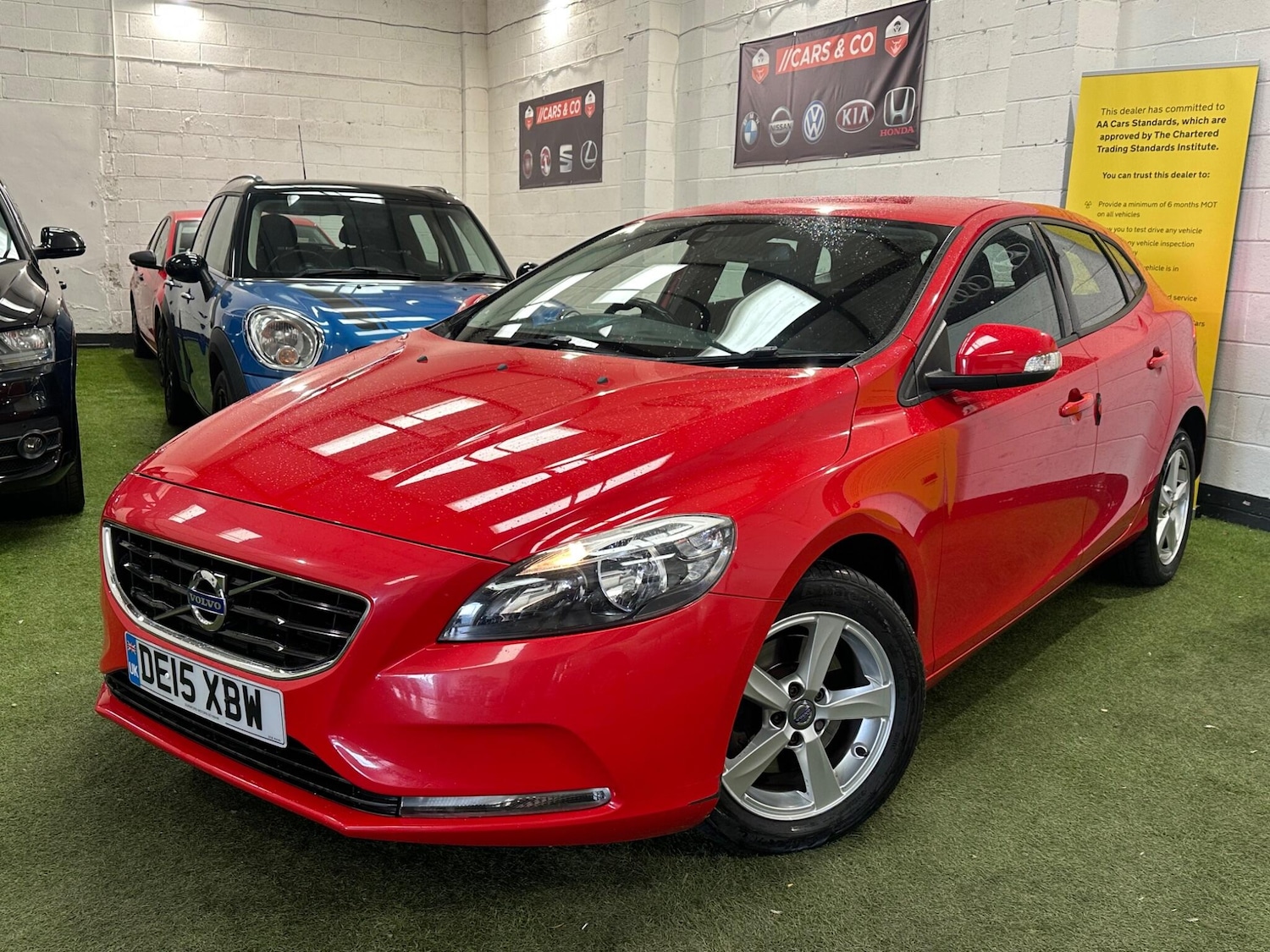 Used Volvo V40 2015 for sale - 77926088: Photo 4