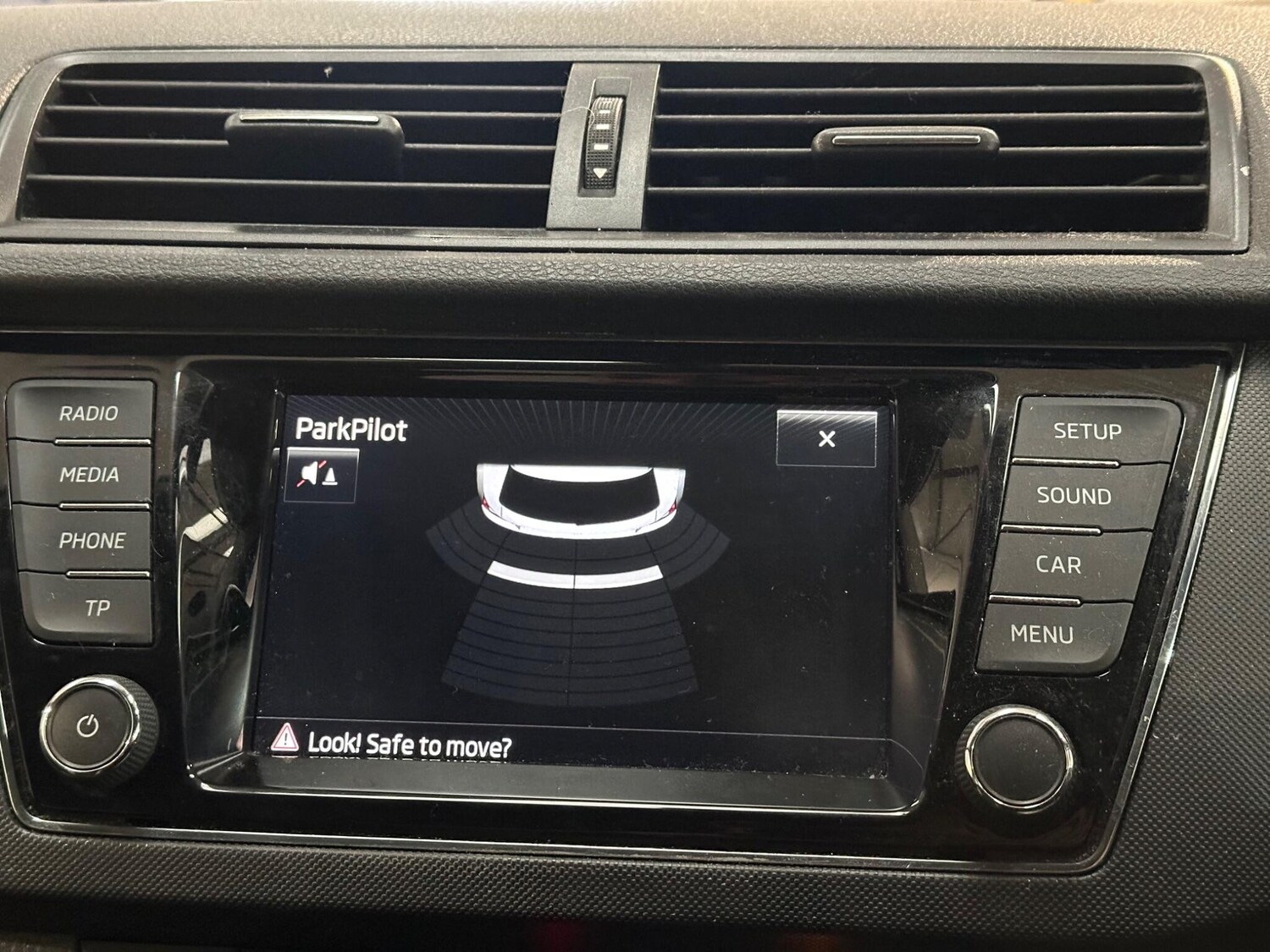 Used Skoda Fabia 2015 for sale - 77839383: Photo 22