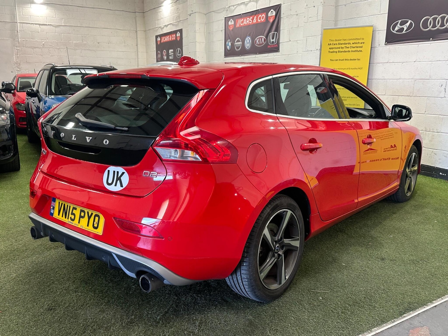 Used Volvo V40 2015 for sale - 77722588: Photo 15