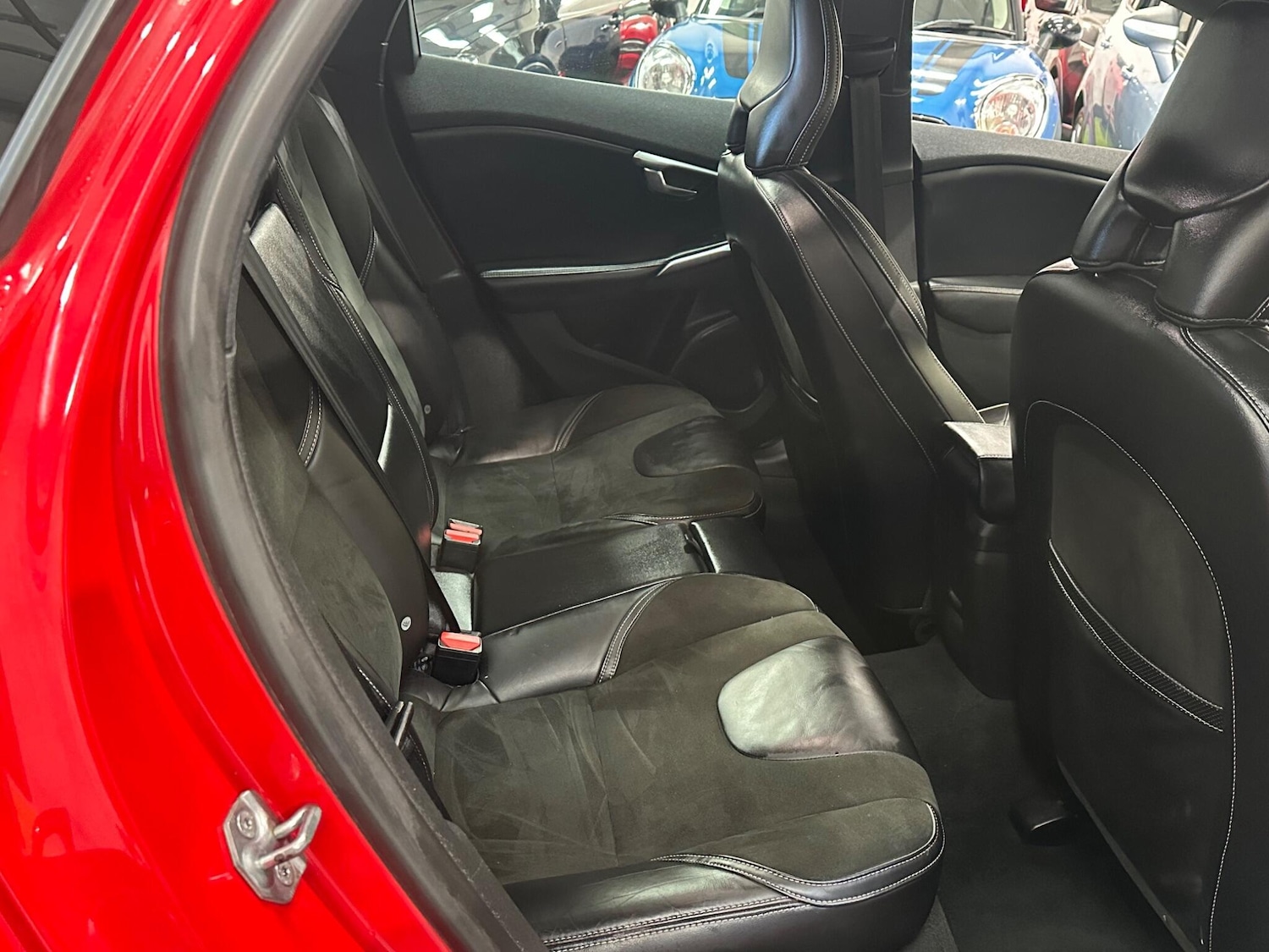 Used Volvo V40 2015 for sale - 77722588: Photo 17