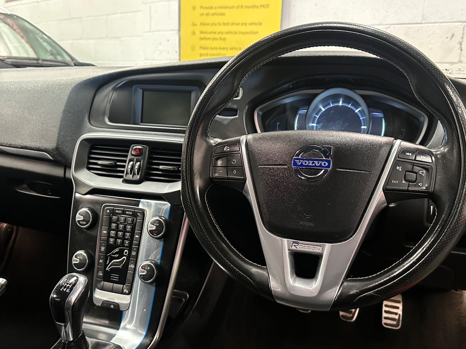 Used Volvo V40 2015 for sale - 77722588: Photo 20