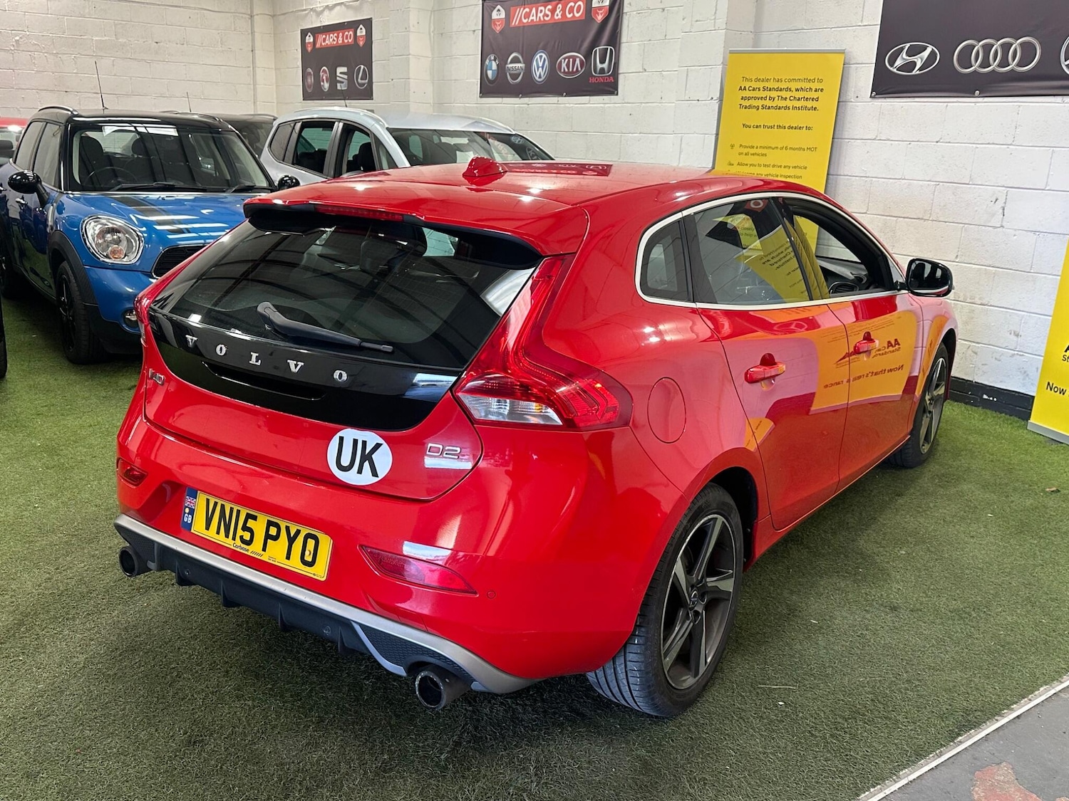 Used Volvo V40 2015 for sale - 77722588: Photo 9