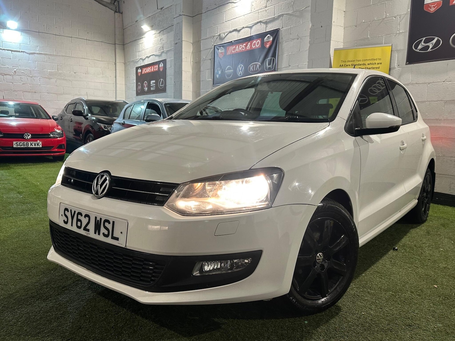 Used Volkswagen Polo 2012 for sale - 77718044: Photo 2