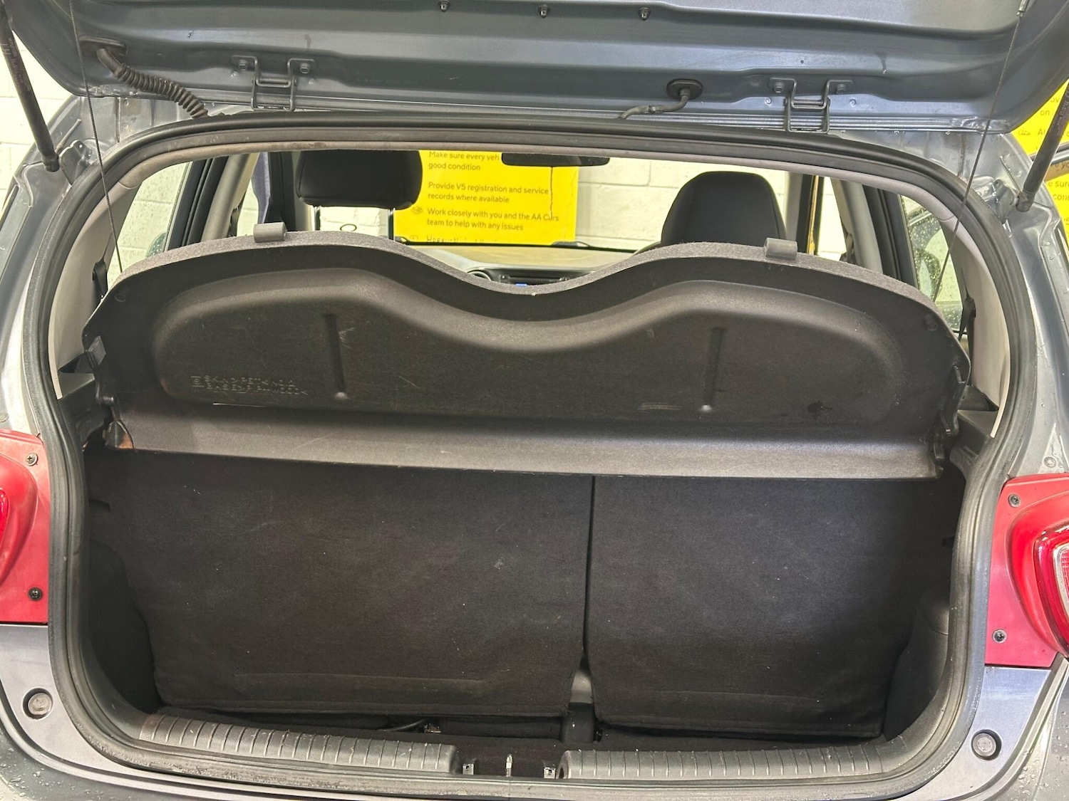 Used Hyundai i10 2014 for sale - 78072412: Photo 17