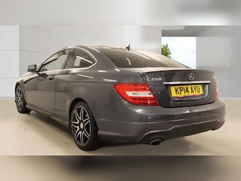 Used Mercedes-Benz C Class 2014 for sale - 78261337: Photo