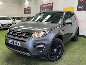 Used Land Rover Discovery Sport 2018 for sale - 78935041: Photo