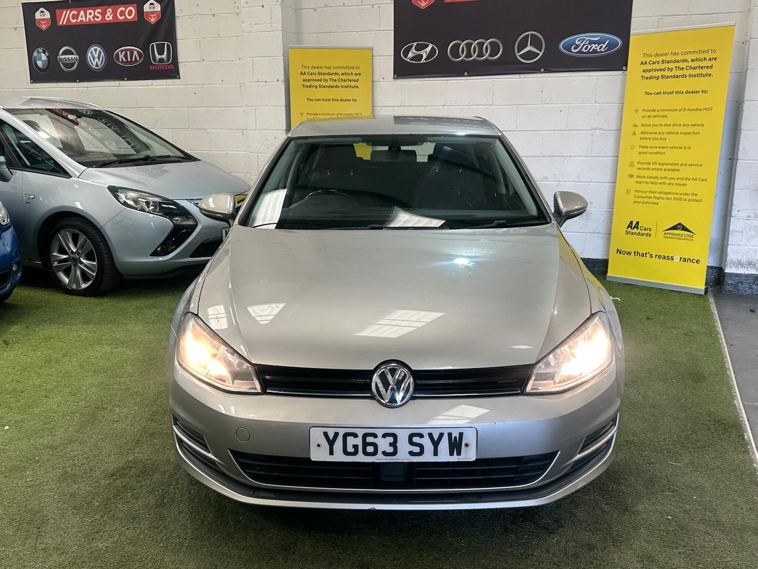 Used Volkswagen Golf 2013 for sale - 77718040: Photo 2