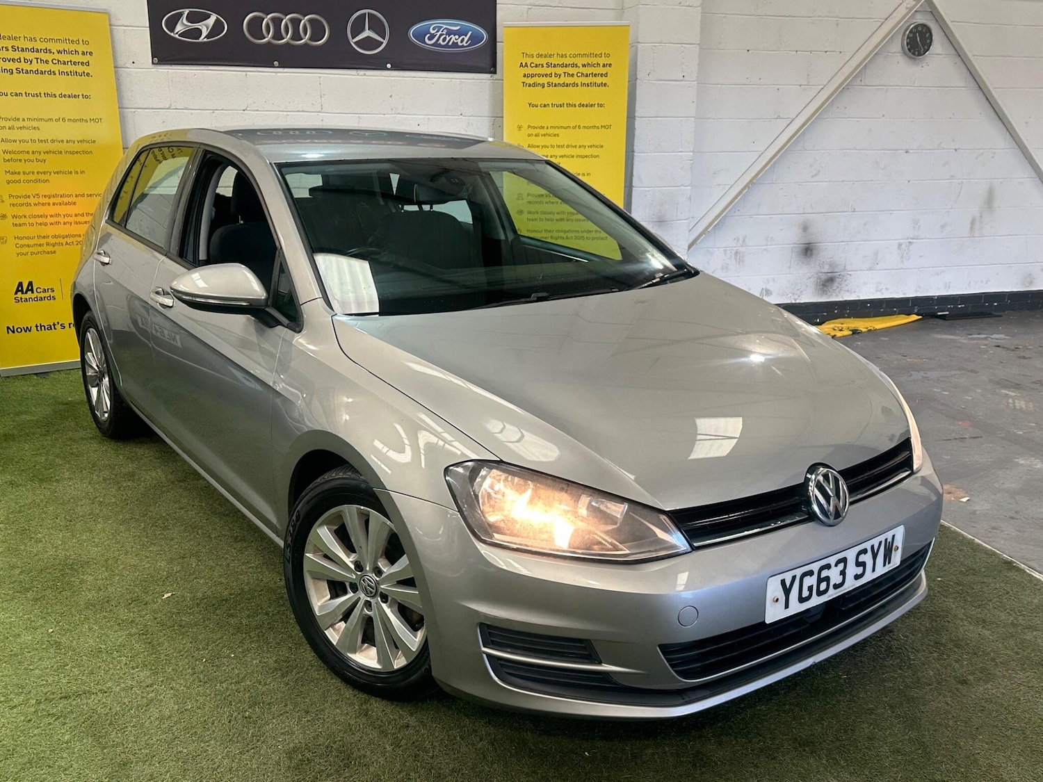 Used Volkswagen Golf 2013 for sale - 77718040: Photo 5