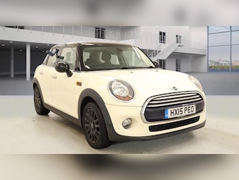 Used MINI Hatch 2015 for sale - 77924900: Photo