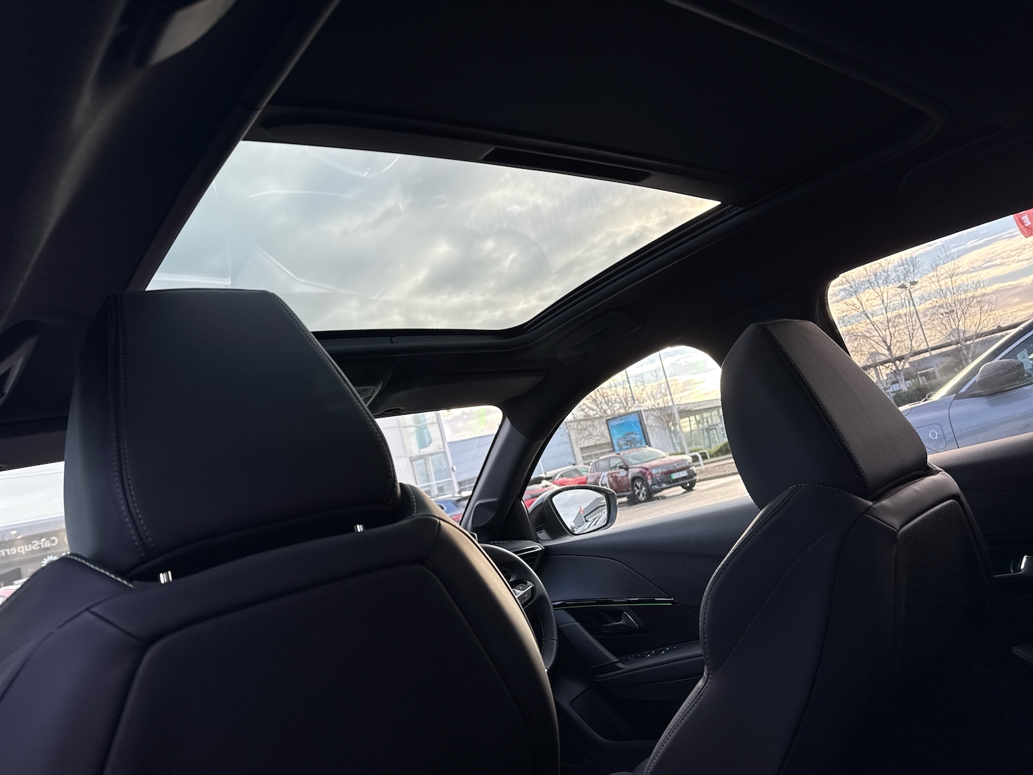 Used Peugeot 208 2022 for sale - 76691635: Photo 18