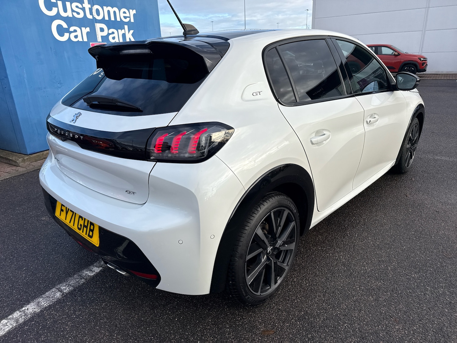 Used Peugeot 208 2022 for sale - 76691635: Photo 20