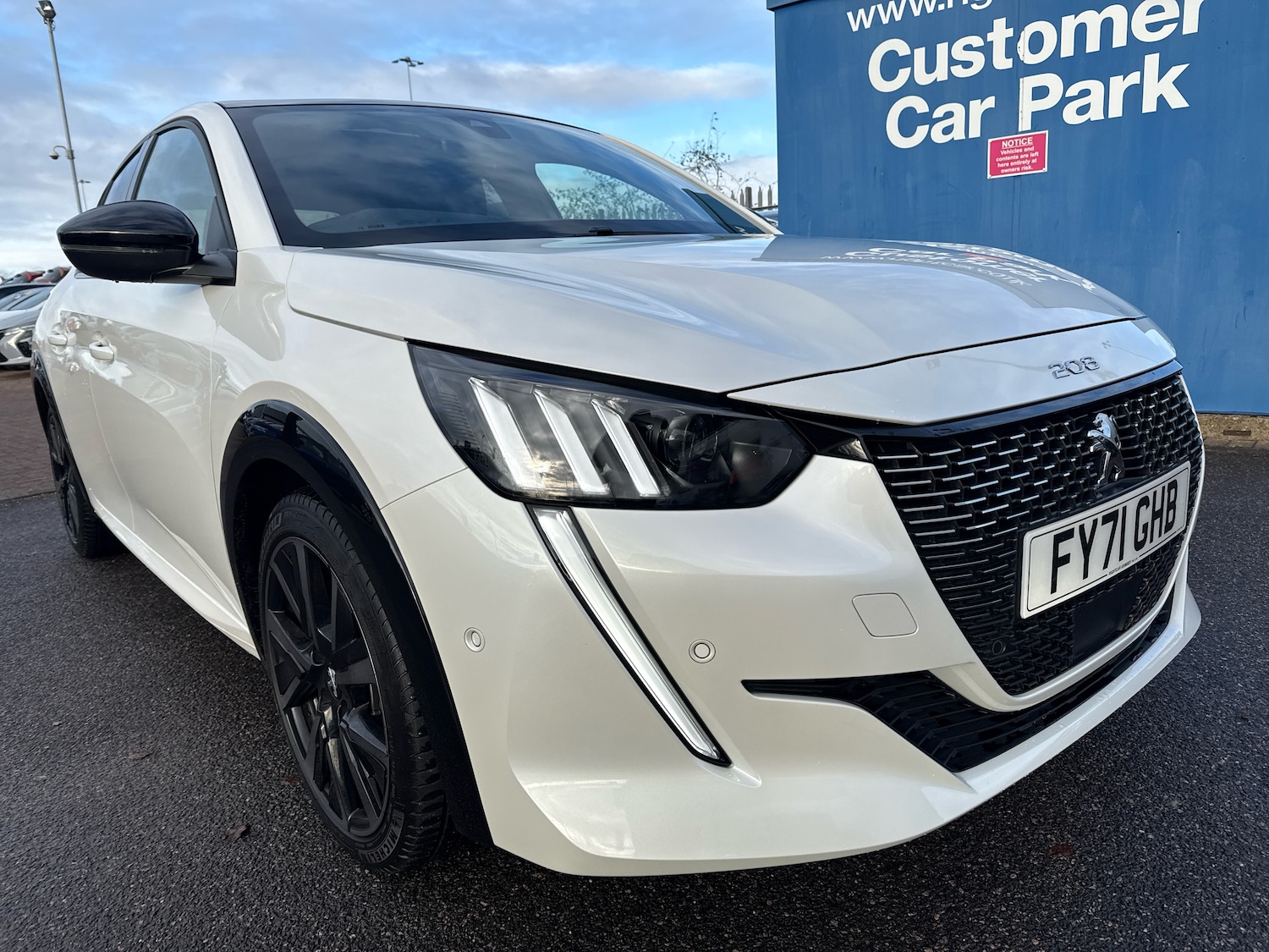 Used Peugeot 208 2022 for sale - 76691635: Photo 27