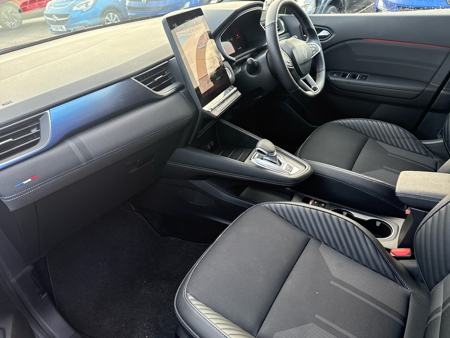 Used Renault Other 2024 for sale - 77232302: Photo 2